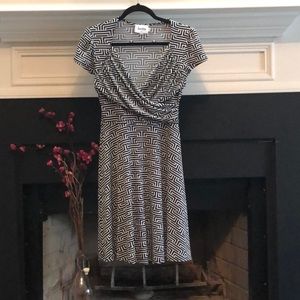 Leota Geometric Pattern dress - size SP